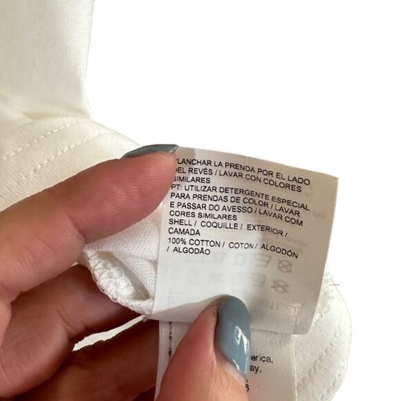 Puma White Short Sleeve Metallic Gold Logo Cat Front T-Shirt Women Sz XS - Picture 9 of 9